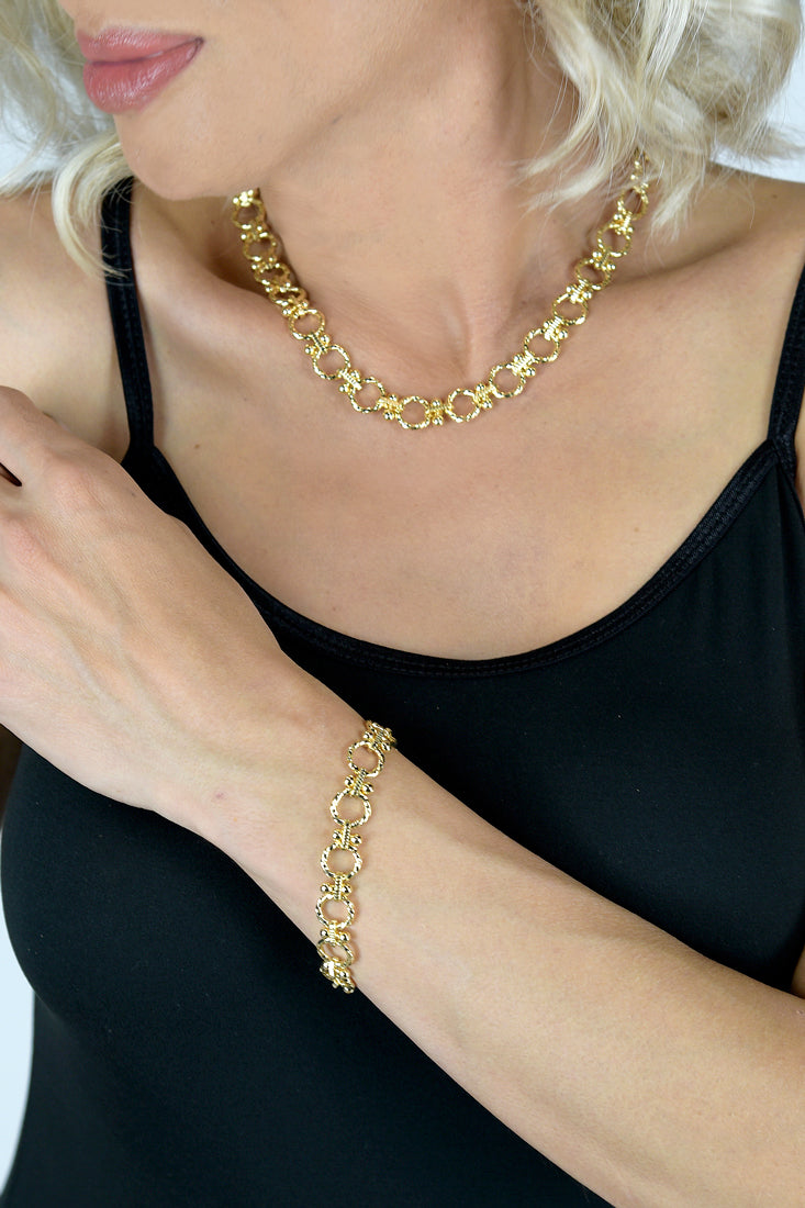 Fabulous Ball pin Joint Necklace for larger neck sizes