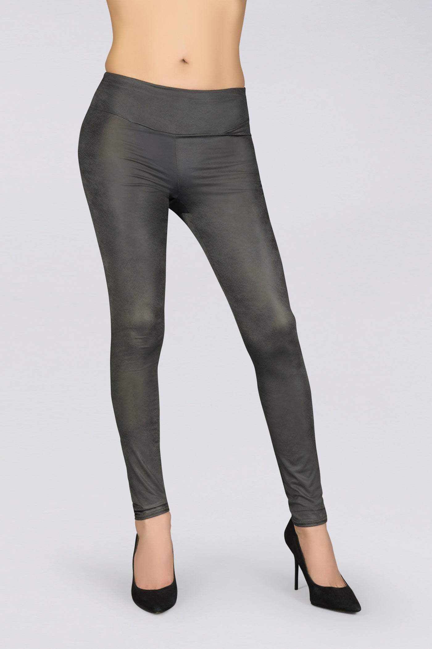 En Femme Exclusive Leggings with Built In Tucking