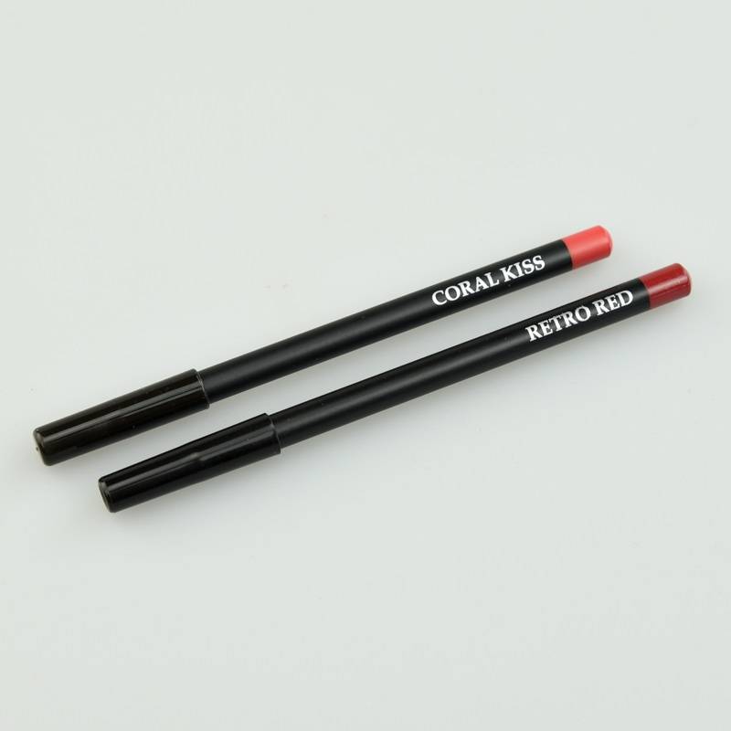 En Femme Red Lip Liner kit