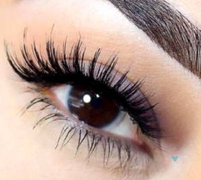 Bold, Fluffy, Dramatic Lashes