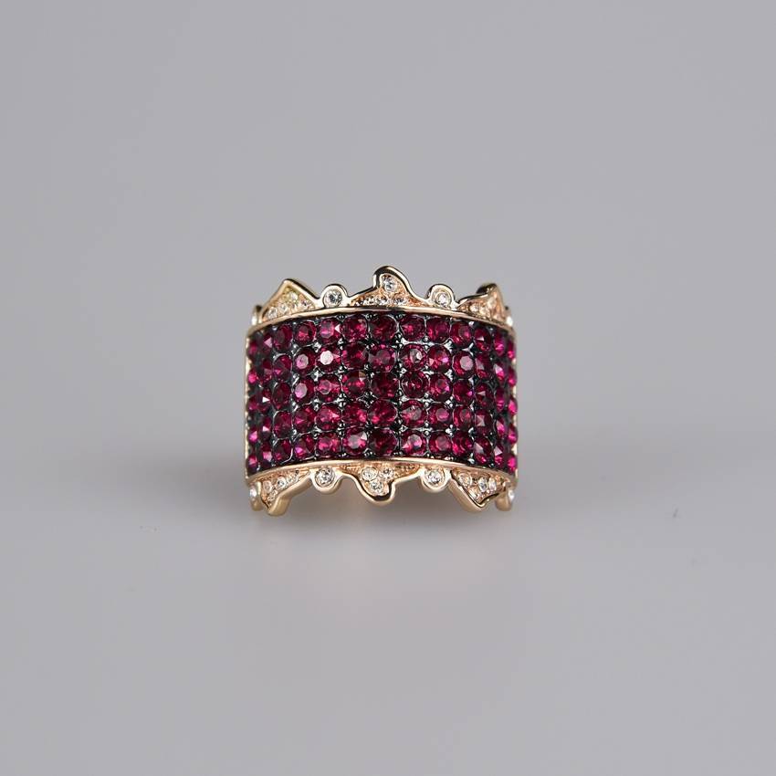 Brilliant Wide Pavé Ring